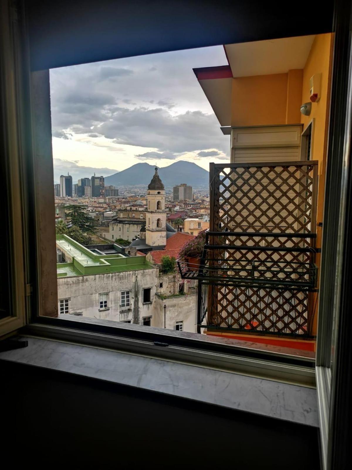 Faccia Gialla Napoli Casa Vacanze Luaran gambar